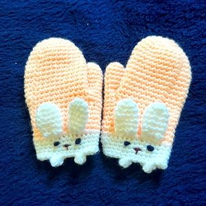 Handmade kids gloves